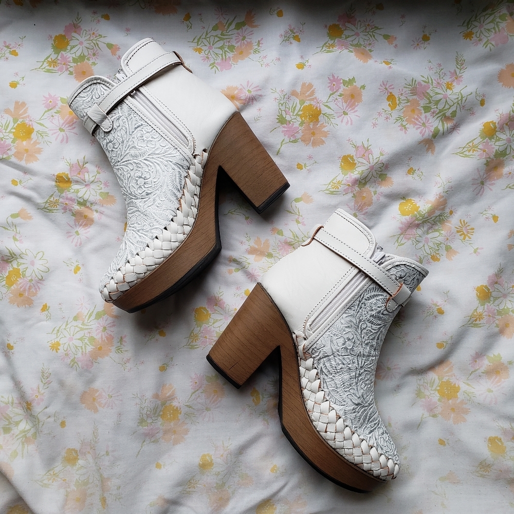 Handmade Mexican Leather Platform Booties - Picture 10 of 12
